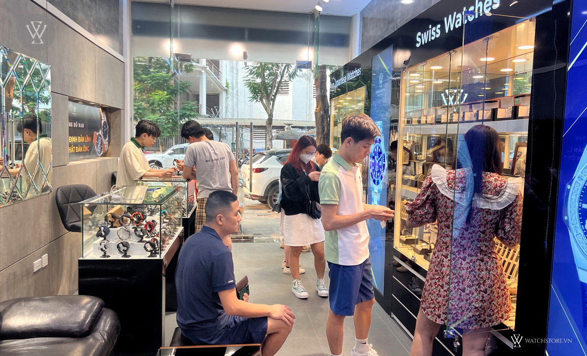 watchstore nhiều chính sách ưu đãi