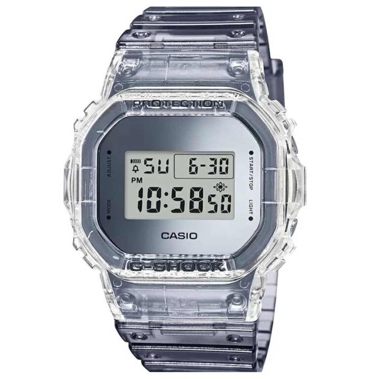 Casio 48.9 × 42.8 mm Nam DW-5600SK-1DR