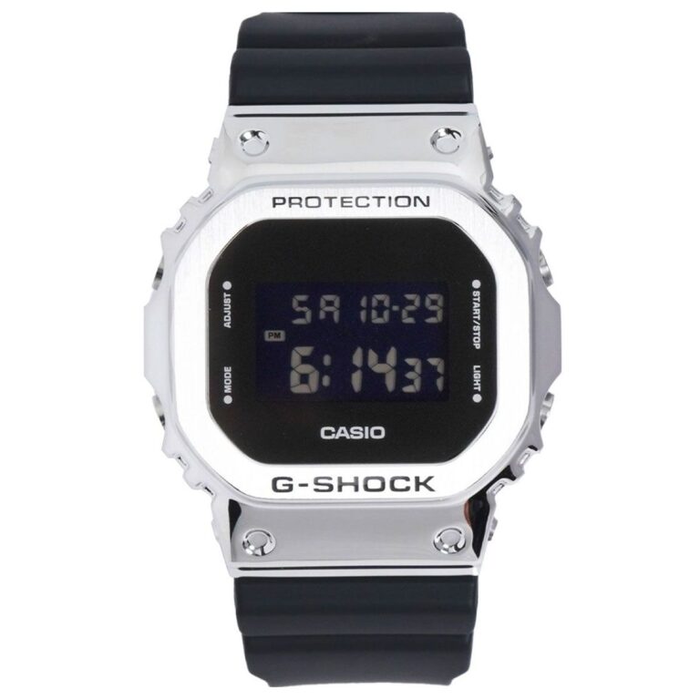Casio 49.6 × 43.2 mm Nam GM-5600-1DR