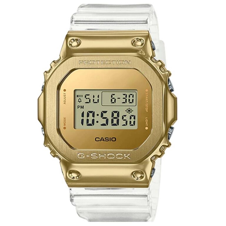 Casio 49.6 × 43.2 mm Nam GM-5600SG-9DR