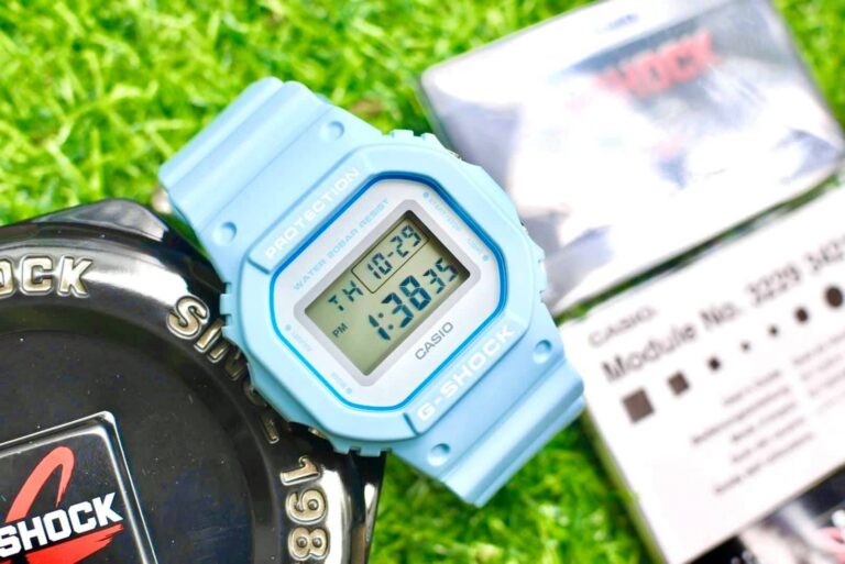 Casio 48.9 × 42.8 mm Nữ DW-5600SC-2DR