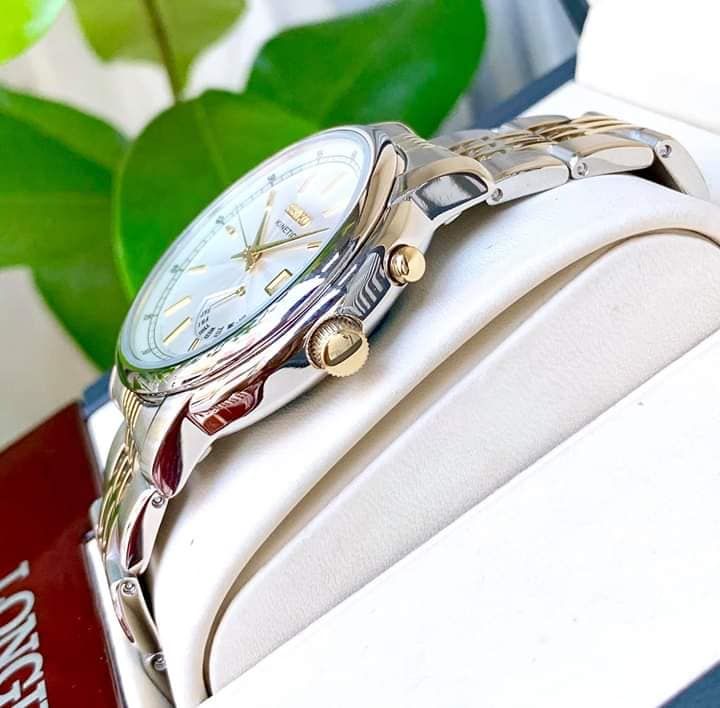 56702187 1039664816216597 8021367225082445824 N 1638376758483 1712575489