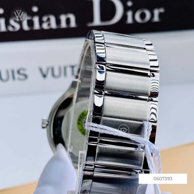 0607393 4 1669964301232 1712587600