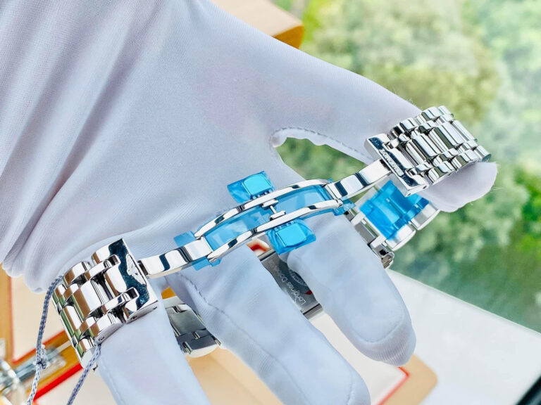 7 1641056701 1321573769 1712590170