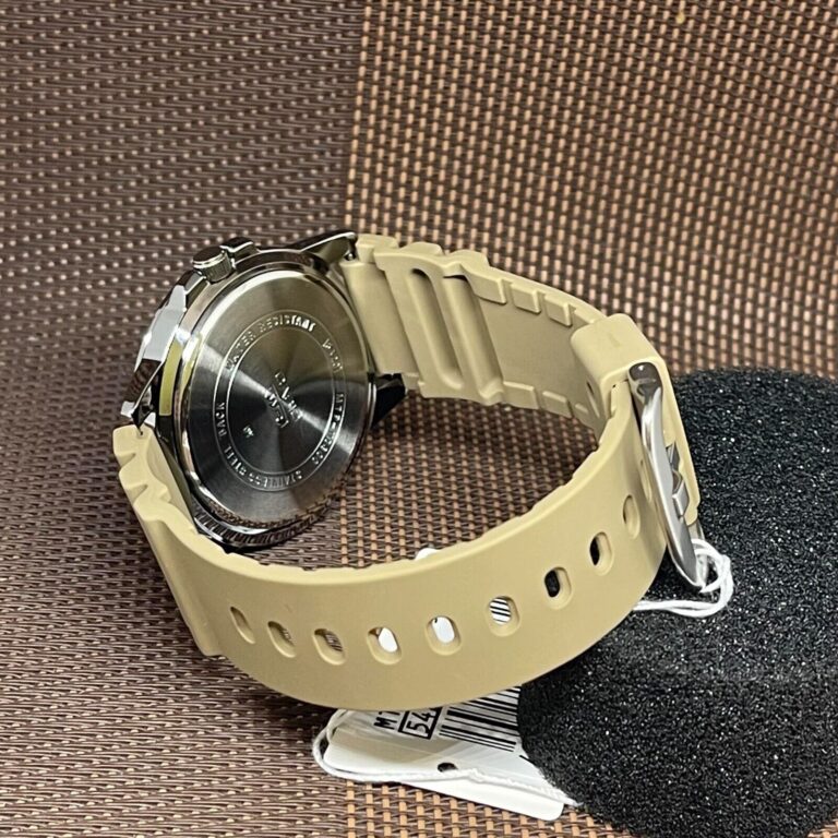 S L1600 5 1955320684 88621199 1712661192