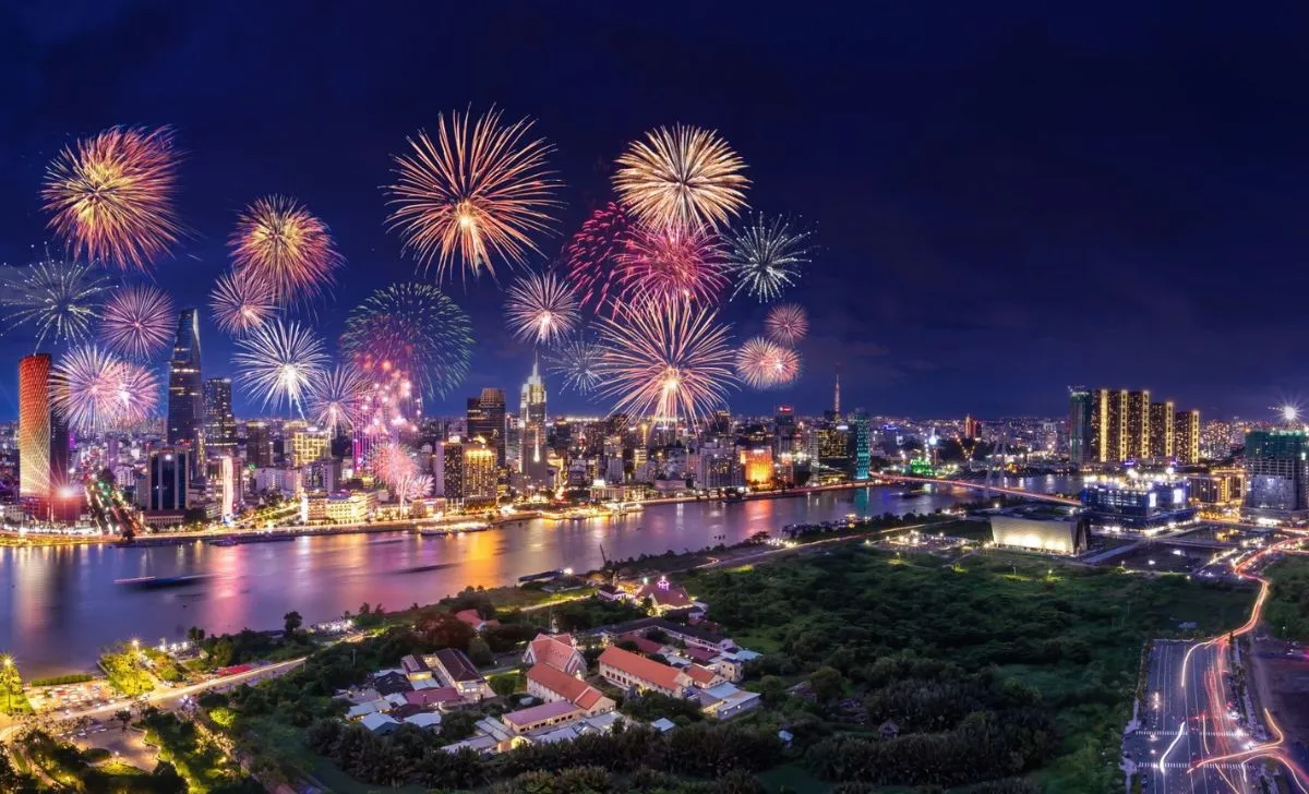 CHÍNH XÁC: Còn bao nhiêu ngày nữa đến Tết Tây (Tết Dương lịch) 2025 4 anh tet duong 1 1728984001