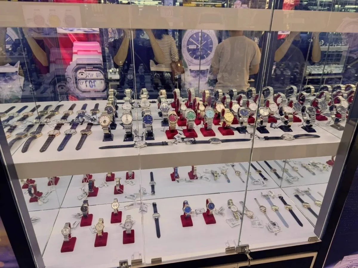 Quá trình thi công cửa hàng WatchStore thứ 5 tại 339 Đ. Lê Duẩn, Tân Chính, Thanh Khê, Đà Nẵng 7 watchstore da nang 1 1732782175