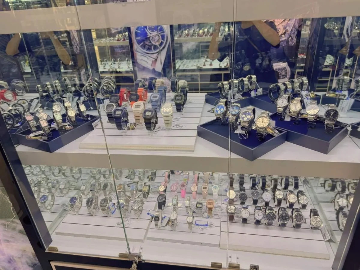 Quá trình thi công cửa hàng WatchStore thứ 5 tại 339 Đ. Lê Duẩn, Tân Chính, Thanh Khê, Đà Nẵng 8 watchstore da nang 2 1732782176