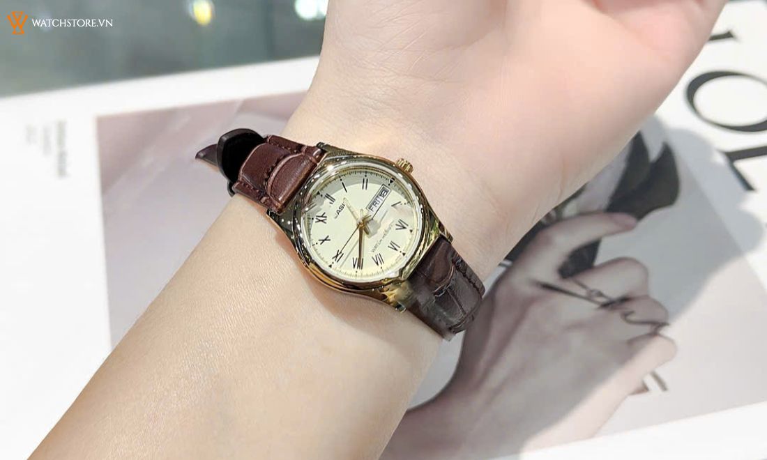 Top 60 mẫu đồng hồ nữ cho tay nhỏ được yêu thích nhất 2025 2 Đồng hồ dây da