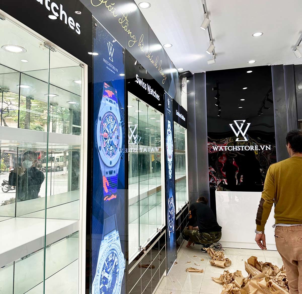 Quá trình thi công cửa hàng WatchStore thứ 4 tại 58 Trần Đăng Ninh, Cầu Giấy, Hà Nội - Ảnh 14 Quá trình thi công cửa hàng WatchStore thứ 4 tại 58 Trần Đăng Ninh, Cầu Giấy, Hà Nội - Ảnh 14