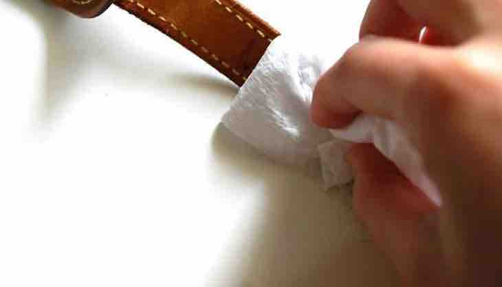 Bài hướng dẫn cách vệ sinh đồng hồ và vệ sinh dây da đồng hồ đúng cách - Ảnh 3