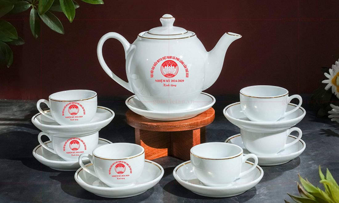 Bộ ấm chén Bát Tràng