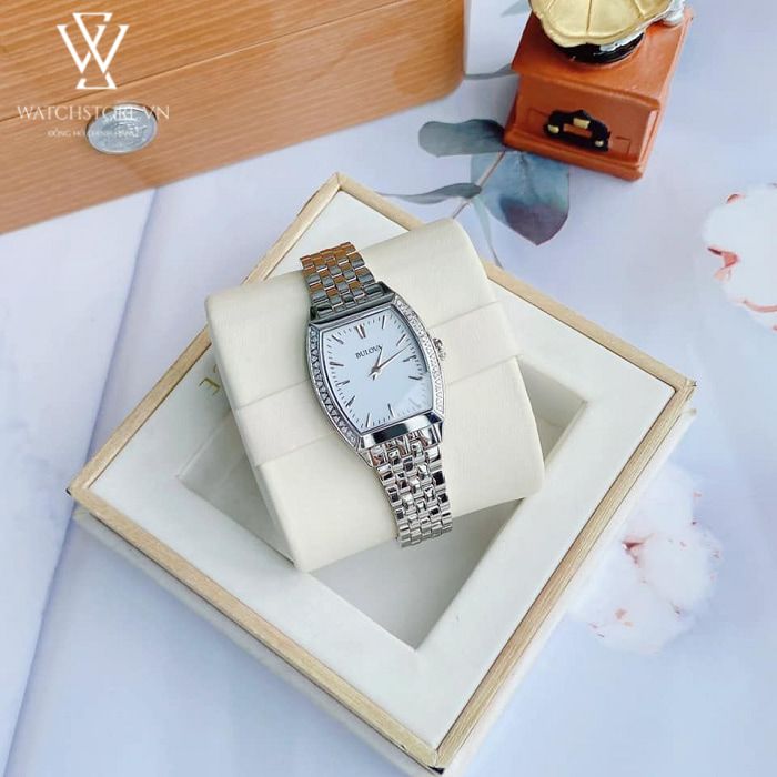 Đồng hồ bulova của nước nào? Điểm đặc biệt của dòng đồ hồ này là gì? - Ảnh 13