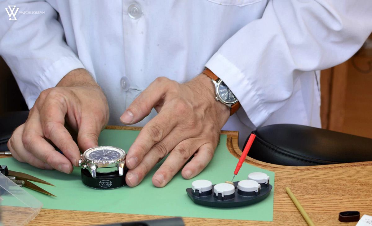 Cách chỉnh đồng hồ cơ chạy nhanh, chậm đúng giờ - Ảnh 4