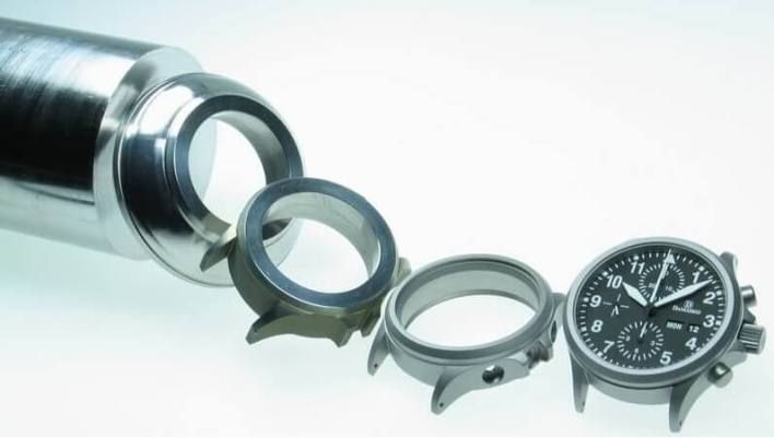 Case là gì? Những điều quan trọng cần biết về case khi mua đồng hồ - Ảnh 2 Case là gì? Những điều quan trọng cần biết về case khi mua đồng hồ - Ảnh 2