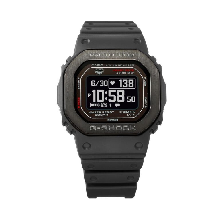 Casio 51.1 × 44.5 mm Nam DW-H5600MB-8DR