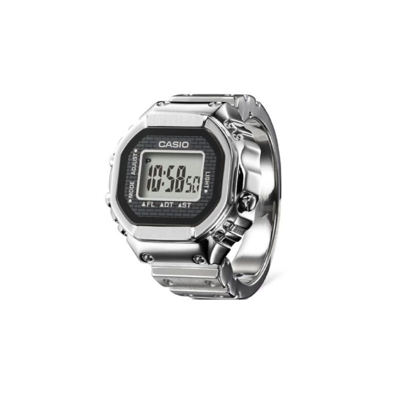 Casio 25.2 mm x 19.5 mm Unisex CRW-001-1DR