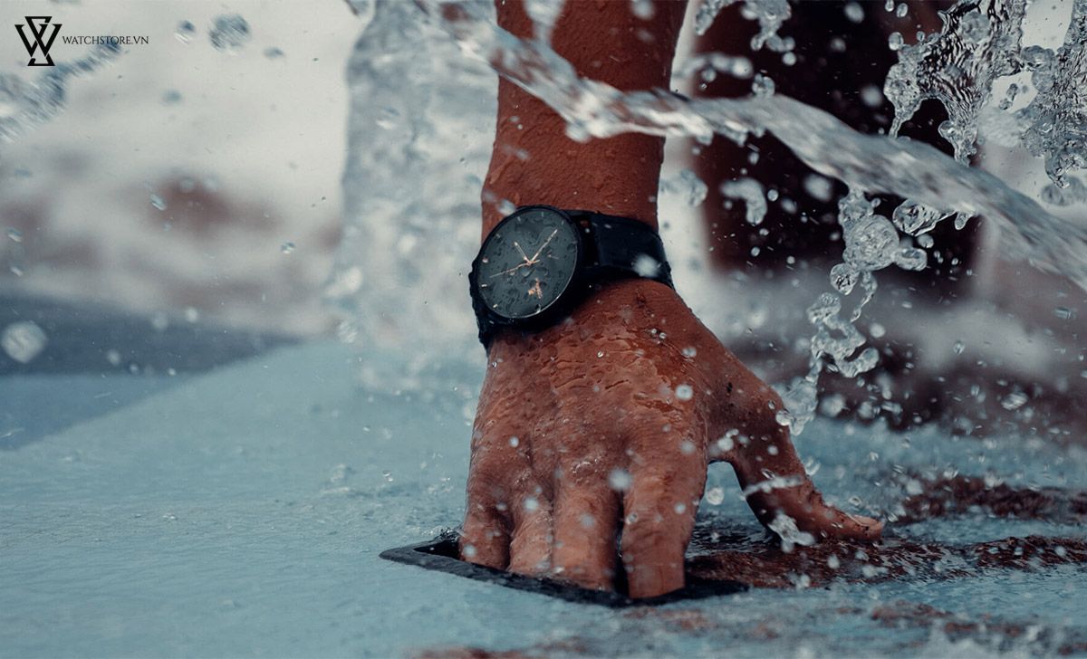 Chống nước 5ATM là gì? Đi tắm, đi bơi có sao không? - Ảnh 3