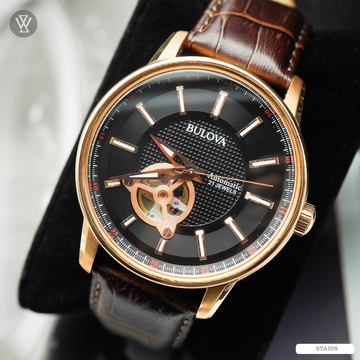 Cổ tay 17cm đeo đồng hồ size bao nhiêu? Nên chọn thương hiệu nào? - Ảnh 2 Cổ tay 17cm đeo đồng hồ size bao nhiêu? Nên chọn thương hiệu nào? - Ảnh 2