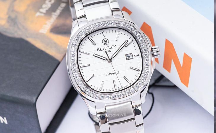 Top 10 đồng hồ Bentley bán chạy nhất năm 2023 - Ảnh 8