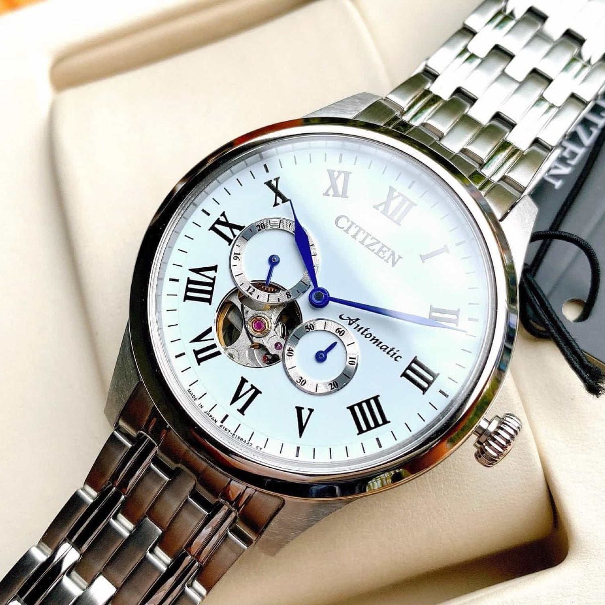 Top 15 đồng hồ cơ lộ máy đẹp đáng mua nhất 2023 - Ảnh 7