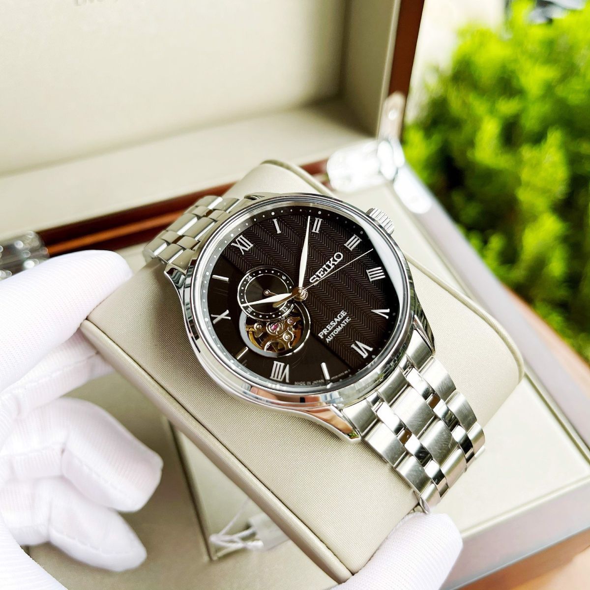 Top 15 đồng hồ cơ lộ máy đẹp đáng mua nhất 2023 - Ảnh 9