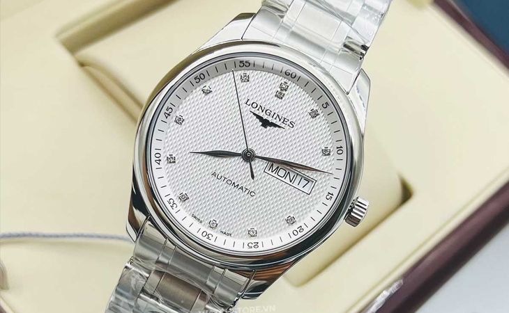 Top 5 đồng hồ Longines bán chạy nhất năm 2023 tại WatchStore - Ảnh 5 Top 5 đồng hồ Longines bán chạy nhất năm 2023 tại WatchStore - Ảnh 5