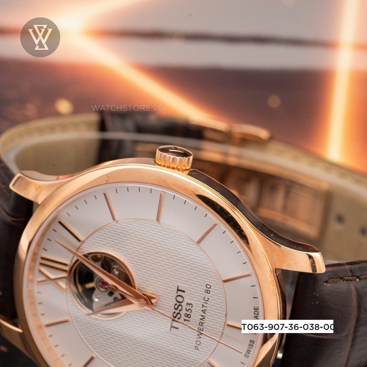 Đồng hồ mạ vàng - Sản phẩm của sự đẳng cấp và thời thượng - Ảnh 1 Đồng hồ mạ vàng - Sản phẩm của sự đẳng cấp và thời thượng - Ảnh 1