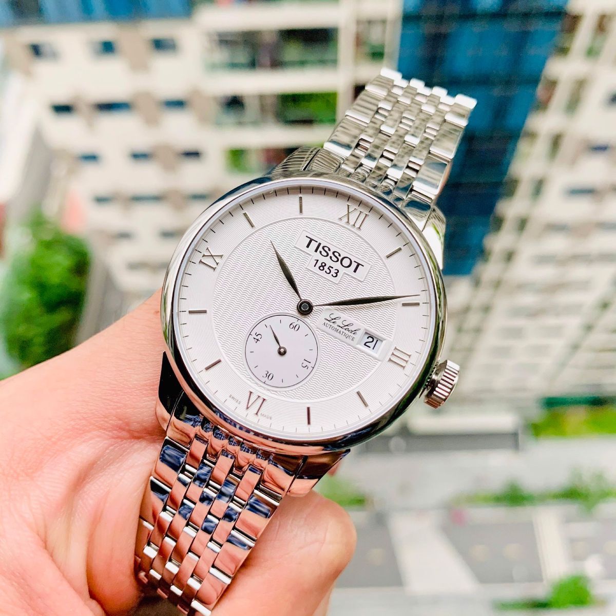 Top những đồng hồ nam dây kim loại làm mưa gió thị trường 2023 tại WatchStore - Ảnh 13