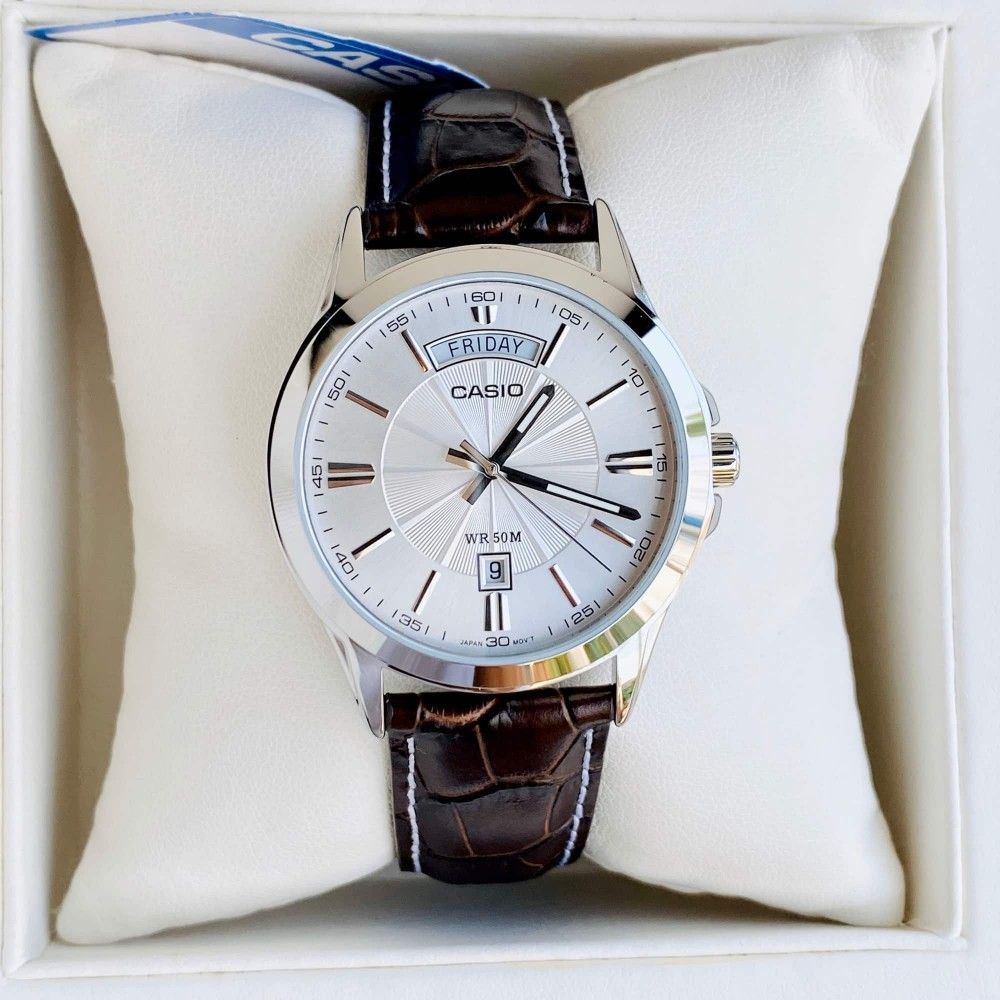 Top 15 đồng hồ nam dây da xuất sắc trong tầm giá - Ảnh 4 Top 15 đồng hồ nam dây da xuất sắc trong tầm giá - Ảnh 4