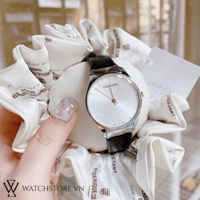 Những mẫu đồng hồ nữ đẹp nhất 2022 [đang được ưa chuộng] - Ảnh 9