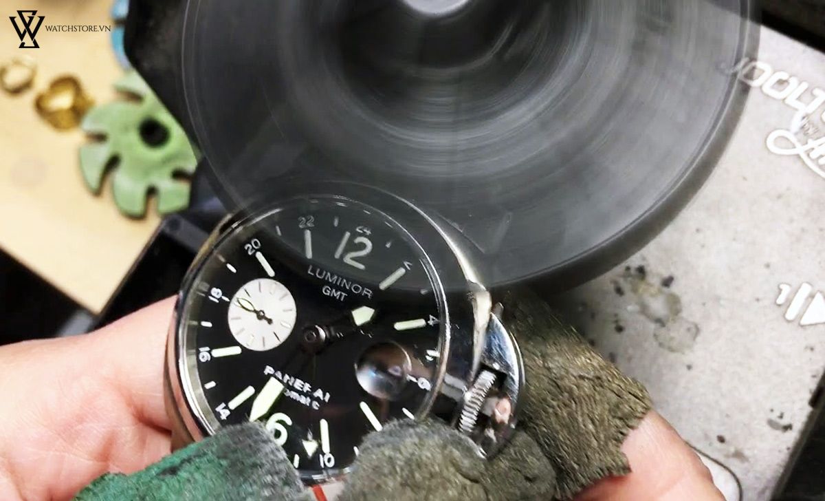 Kính Sapphire: Ưu, nhược điểm và phân loại đồng hồ kính Sapphire - Ảnh 4