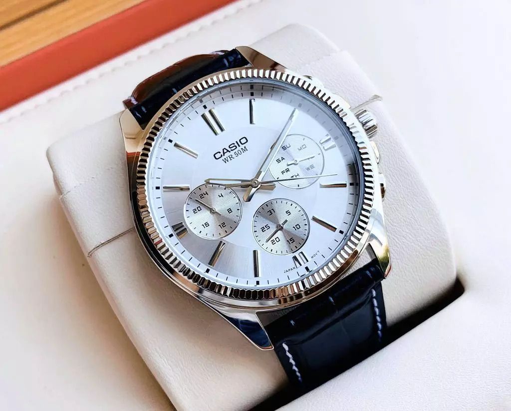 Điểm danh Top 10 mẫu đồng hồ nam đẹp rẻ dưới 2 triệu đồng - Ảnh 4 Điểm danh Top 10 mẫu đồng hồ nam đẹp rẻ dưới 2 triệu đồng - Ảnh 4