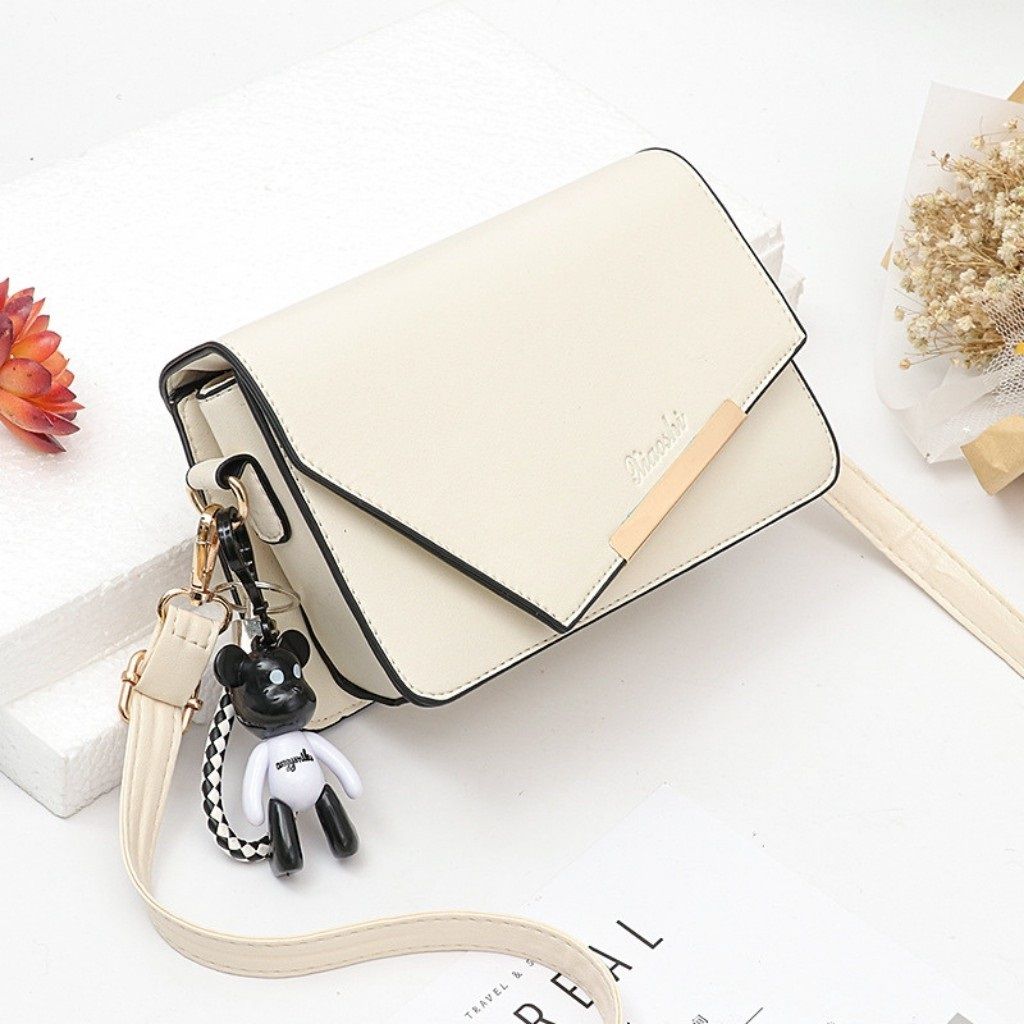 10 món phụ kiện thời trang nữ không thể thiếu trong tủ đồ phái đẹp - Ảnh 6 10 món phụ kiện thời trang nữ không thể thiếu trong tủ đồ phái đẹp - Ảnh 6