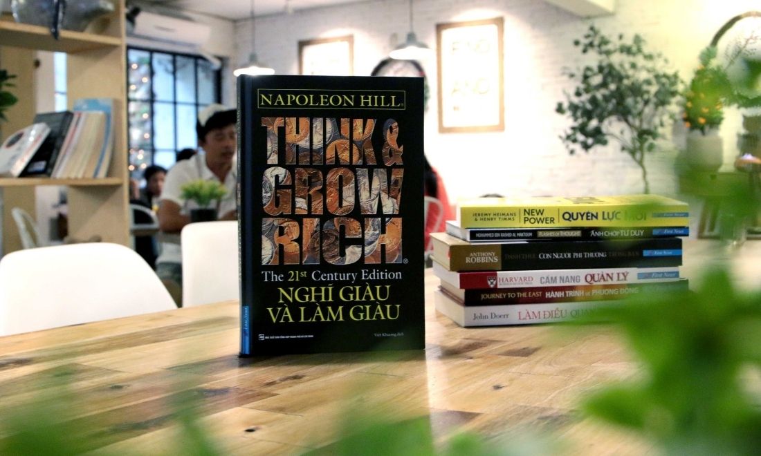 15+ gợi ý tinh tế mua quà tặng sếp nam ghi điểm tuyệt đối 5 Những cuốn sách hay là người bạn đồng hành của sếp