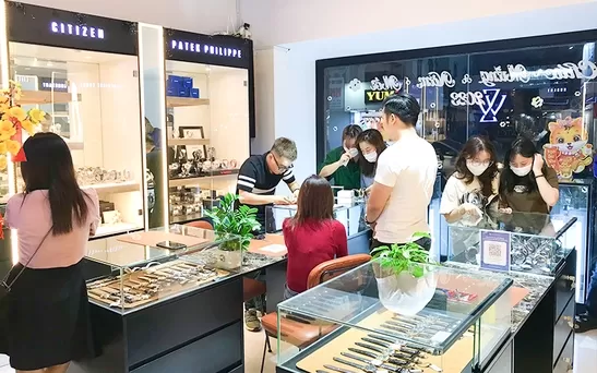 Đồng Hồ Đeo Tay Chính Hãng - Watchstore 49 tai cua hang 2