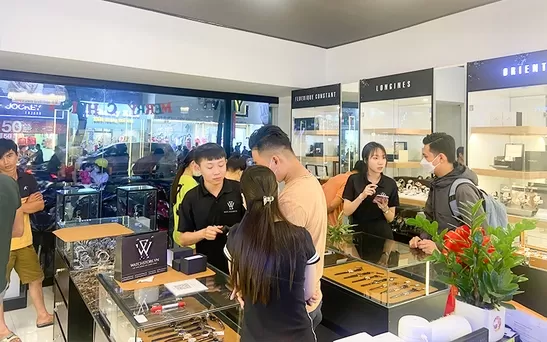 Đồng Hồ Đeo Tay Chính Hãng - Watchstore 48 tai cua hang 3