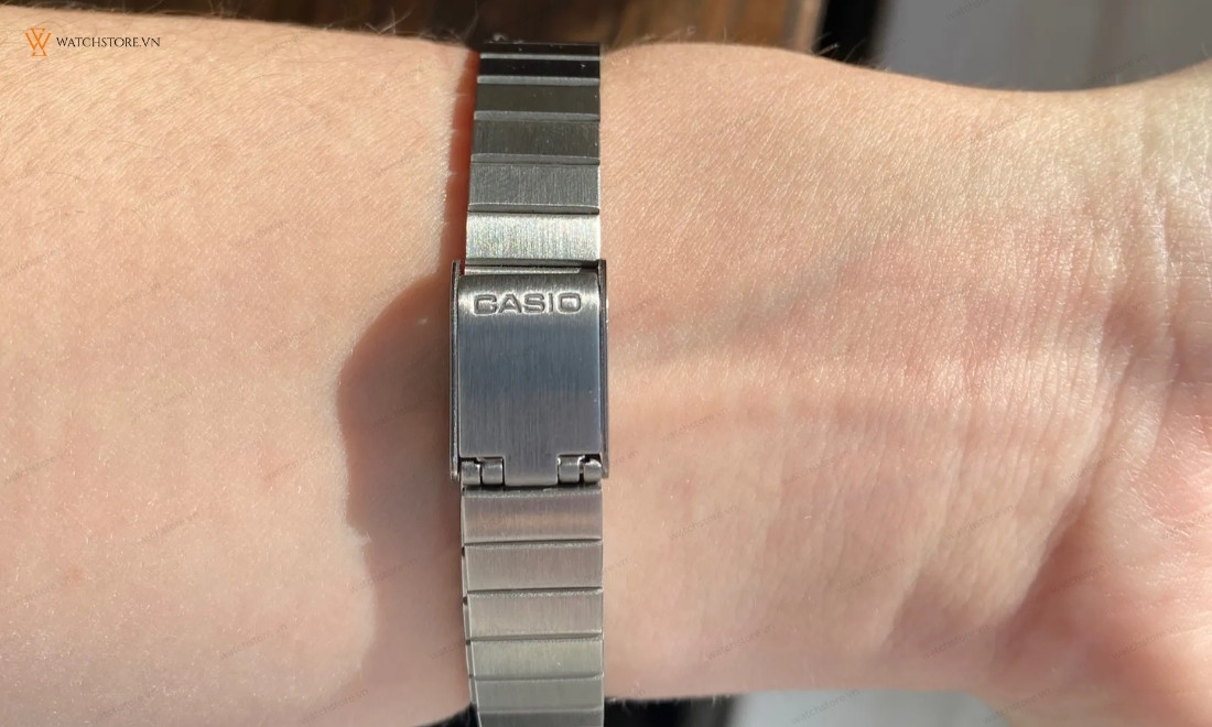 tư vấn đồng hồ Casio LA670WA-7DF ảnh 2