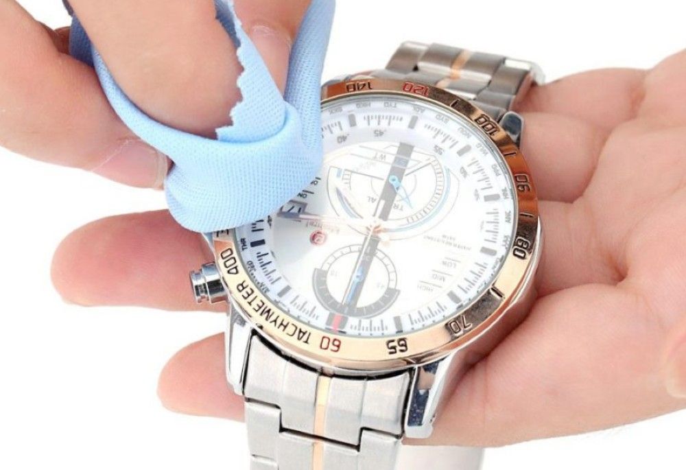 Cách vệ sinh đồng hồ dây kim loại tại nhà cực hiệu quả - Ảnh 2