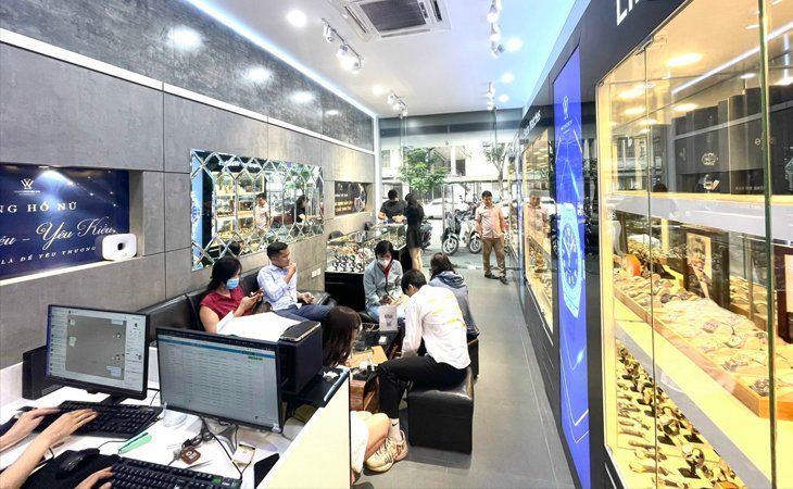 Danh sách các hãng đồng hồ Thụy Sỹ nổi tiếng giá tầm trung - Ảnh 13 Danh sách các hãng đồng hồ Thụy Sỹ nổi tiếng giá tầm trung - Ảnh 13