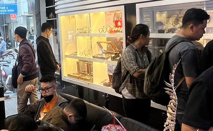 Địa chỉ mua đồng hồ tại Cầu Giấy chính hãng, uy tín nhất - Ảnh 5 Địa chỉ mua đồng hồ tại Cầu Giấy chính hãng, uy tín nhất - Ảnh 5