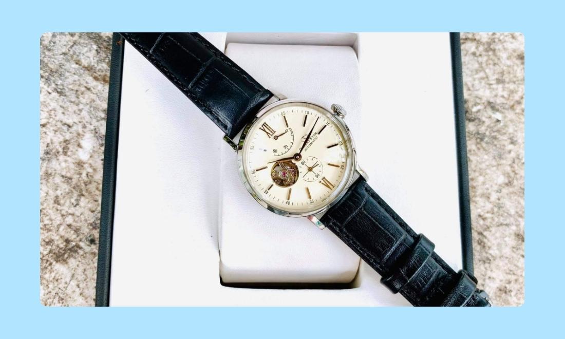 Power reserve là gì? Khám phá chức năng trữ cót ở đồng hồ cơ 5 RE-AV0002S00B