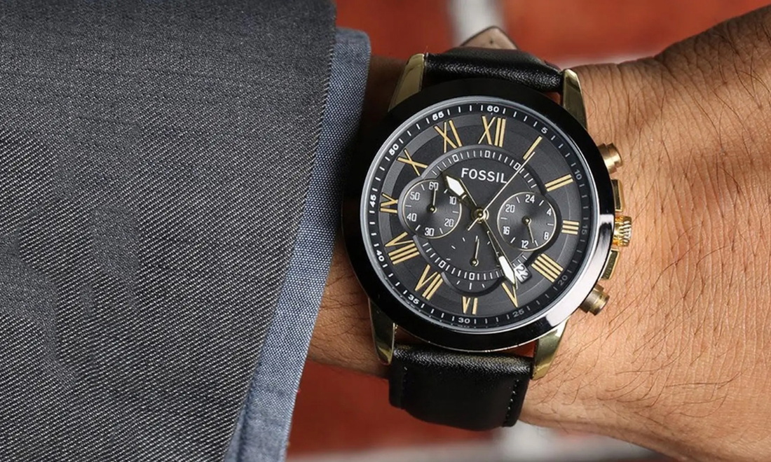 Cách chọn đồng hồ theo kích cỡ, phù hợp với cổ tay cho nam, nữ 8 Màu sắc và chất lượng dây đeo ảnh hướng lớn đến cảm nhận của chiều đồng hồ