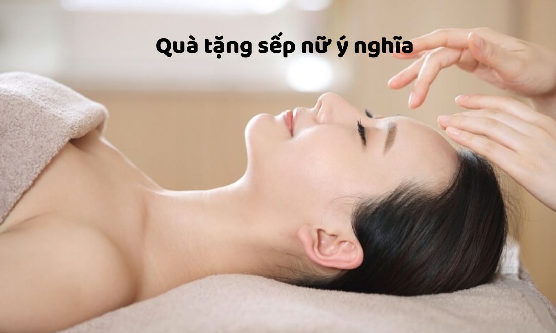 Một liệu trình chăm sóc da mặt tại spa chắc chắn sẽ giúp bạn ghi điểm trong mắt sếp nữ 