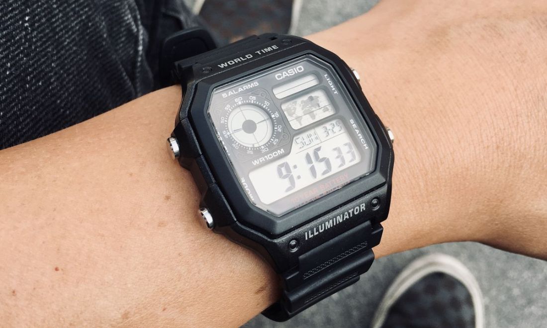 Top 10 mẫu đồng hồ nam không lỗi mode đẹp và đáng mua nhất 4 Casio AE-1200