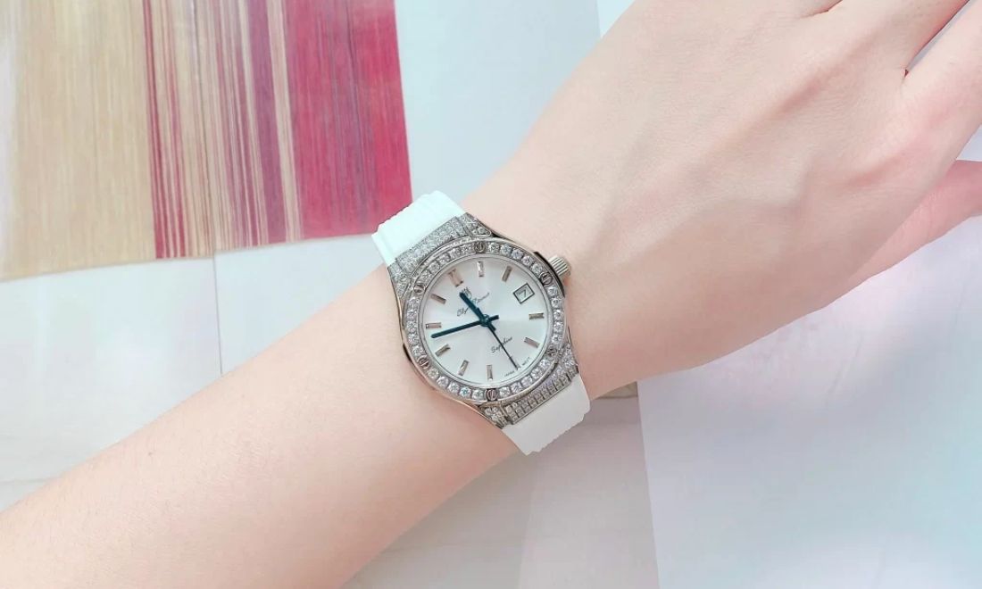 Cập nhật top 10 mẫu đồng hồ nữ bán chạy nhất tháng 10/2025 6 Olym Pianus OP990-45DDGS-GL-T thanh lịch, đẳng cấp