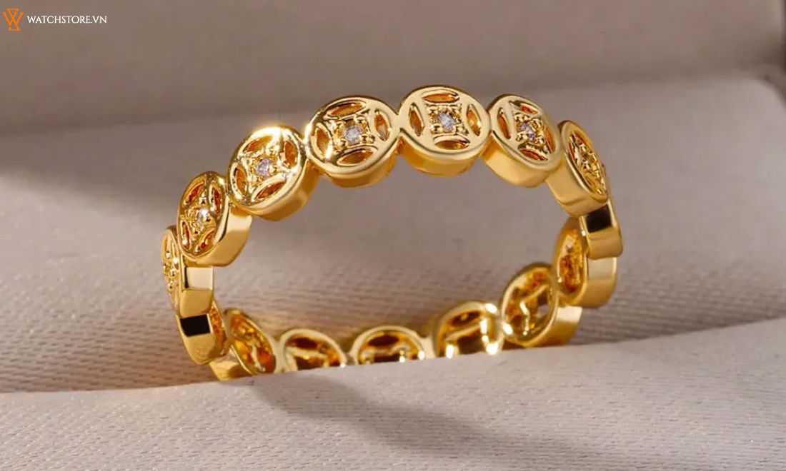 Nhẫn kim tiền là gì? Ý nghĩa phong thủy và cách chọn mua chuẩn nhất 1 Khái niệm nhẫn kim tiền