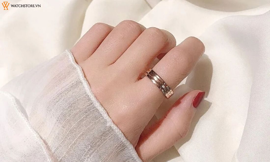 Ý nghĩa đeo nhẫn ngón trỏ