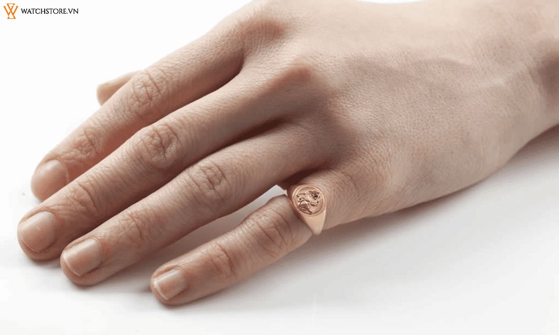 Ý nghĩa đeo nhẫn ngón út