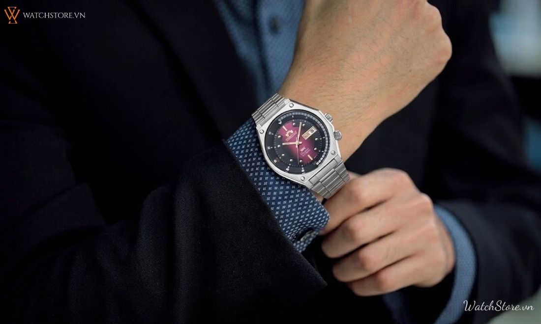 Đeo đồng hồ tay nào hợp phong thủy? Cách chọn đúng cho nam và nữ - ảnh 4